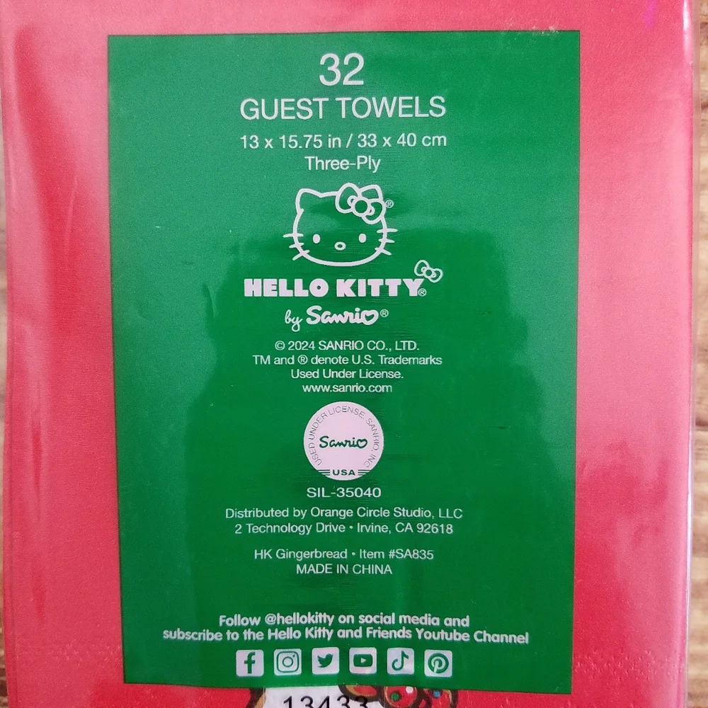 Hello Kitty Christmas Red Gingerbread Guest Towels Napkins 33x40cm 3 Ply Sanrio